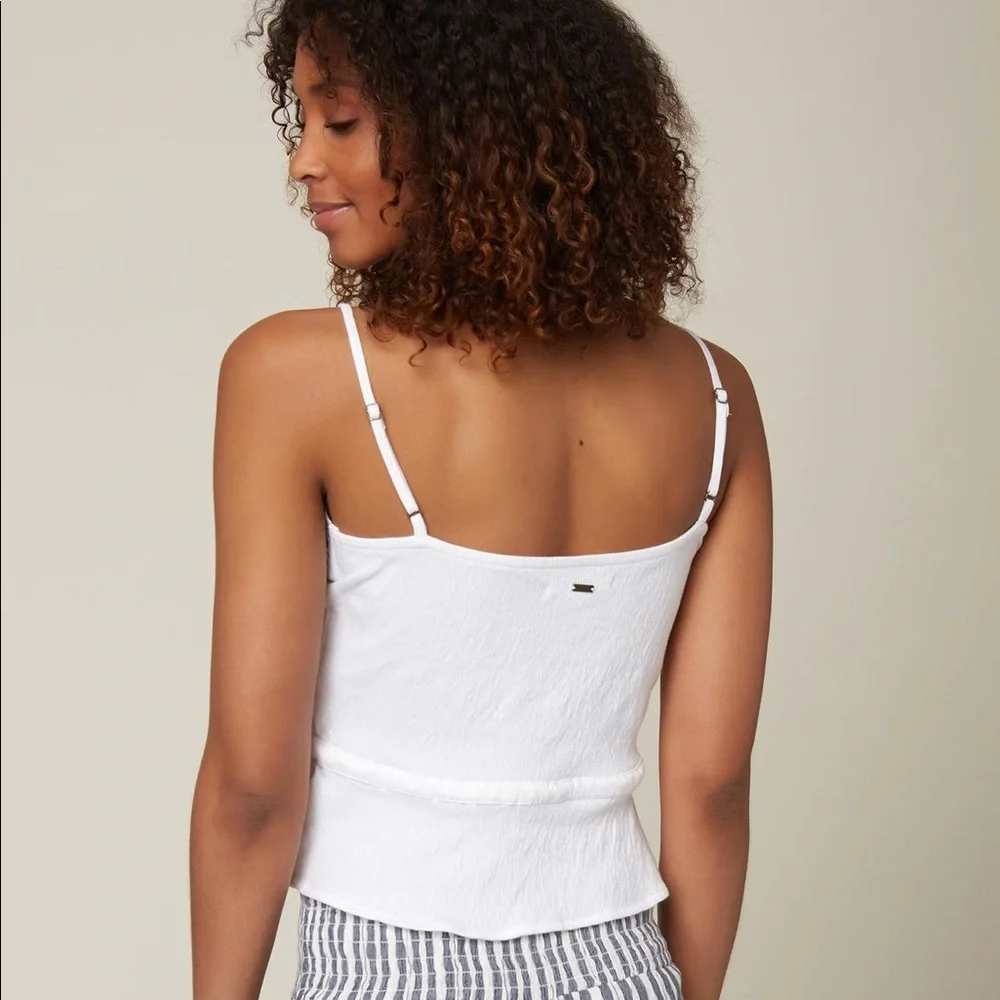 ⭐️ NWT O’Neill White Lace Tank Top Adjustable Straps Size MEDIUM - Picture 6 of 16